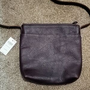 Duluth Trading Company Crossbody